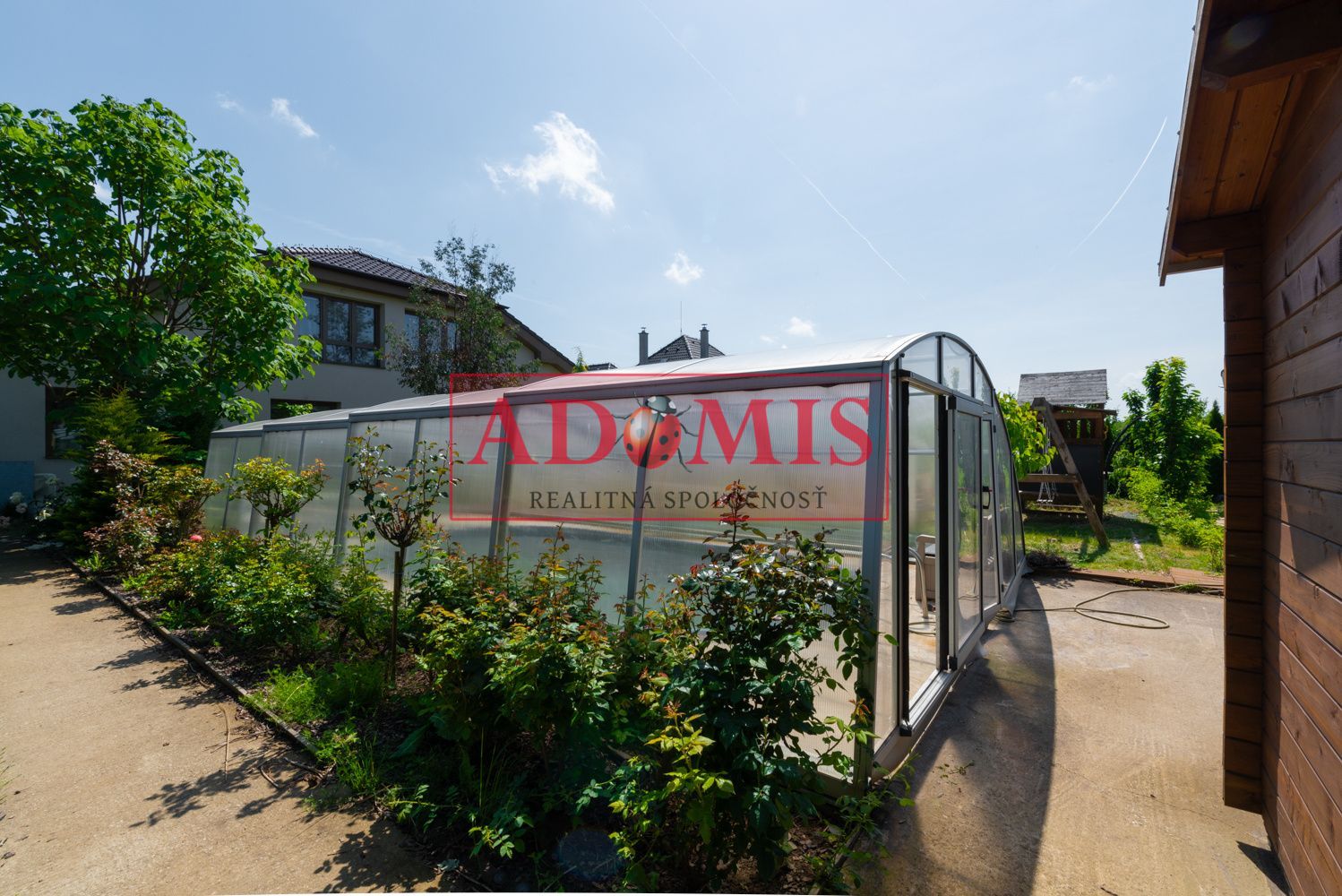 ADOMIS - predám 8-izbový priestraný rodinný dom, úžitková plocha 473 m2, Rulandská ulica, Košice - Krásna, Na Hore