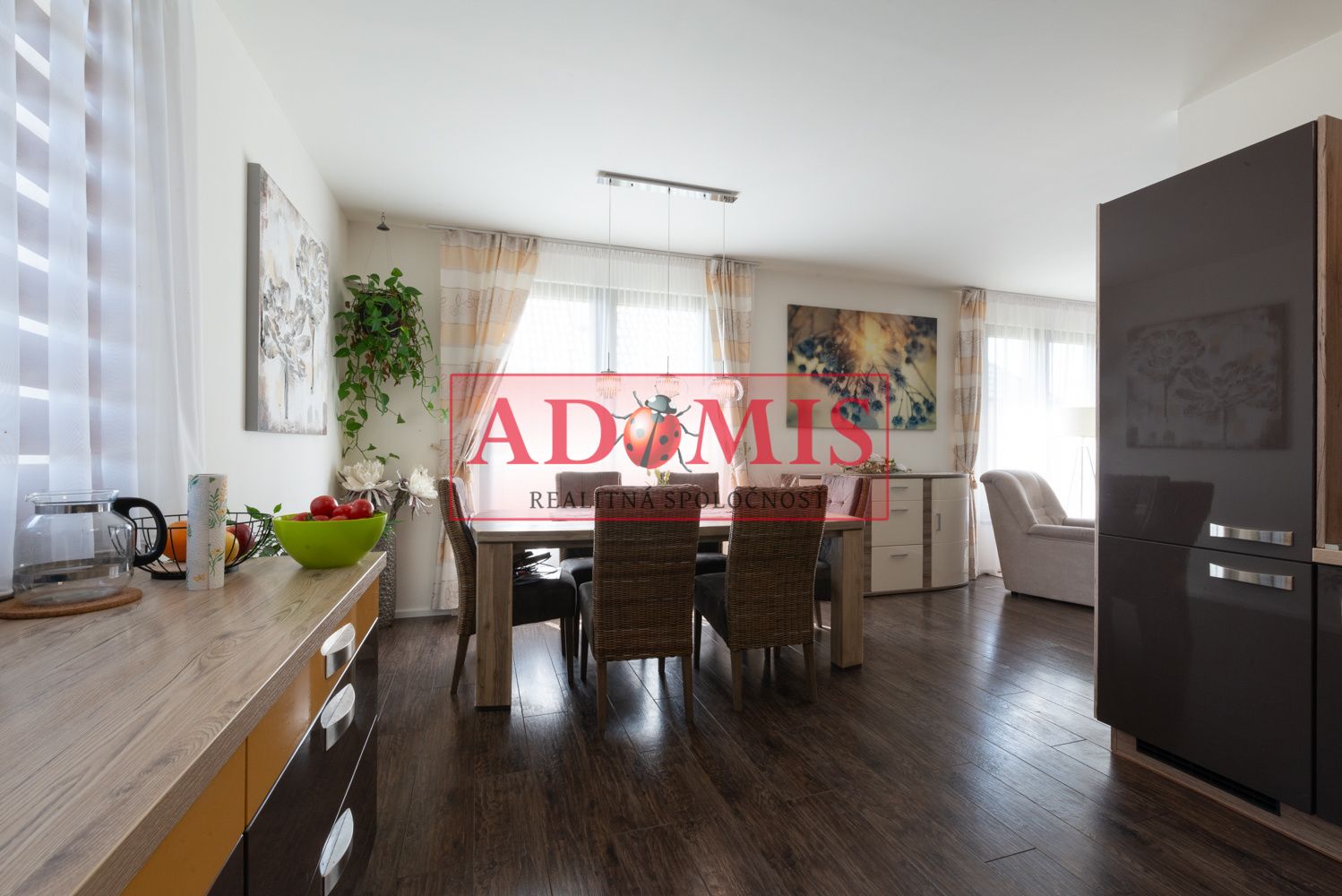 ADOMIS - predám 8-izbový priestraný rodinný dom, úžitková plocha 473 m2, Rulandská ulica, Košice - Krásna, Na Hore