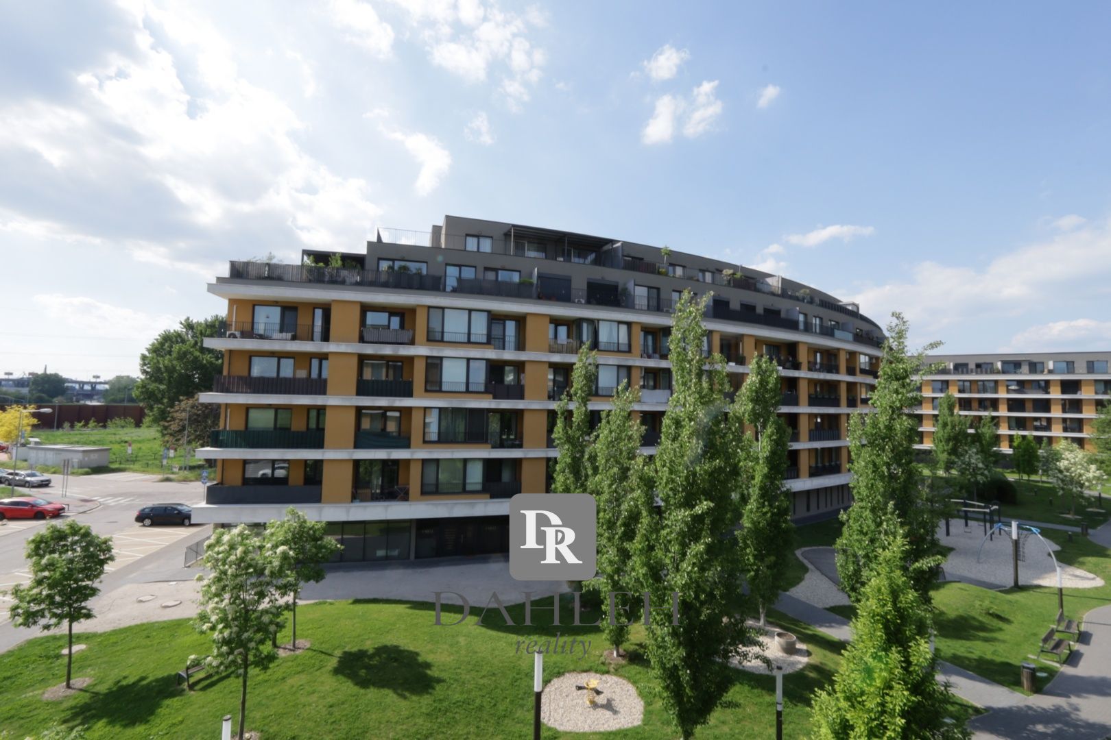 DAHLEH ponúka na prenájom moderný 2-izbový byt v obľúbenom projekte Nový Ružinov