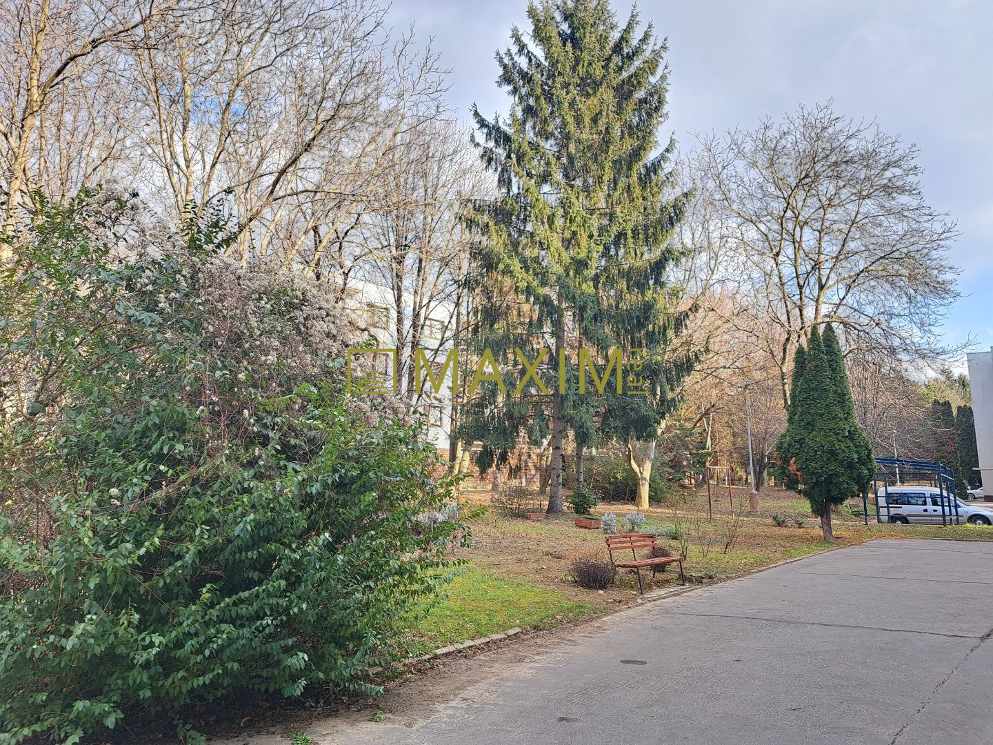 Tehlový 3 izbový byt na Chrenovej 4, 2x loggia, garáž