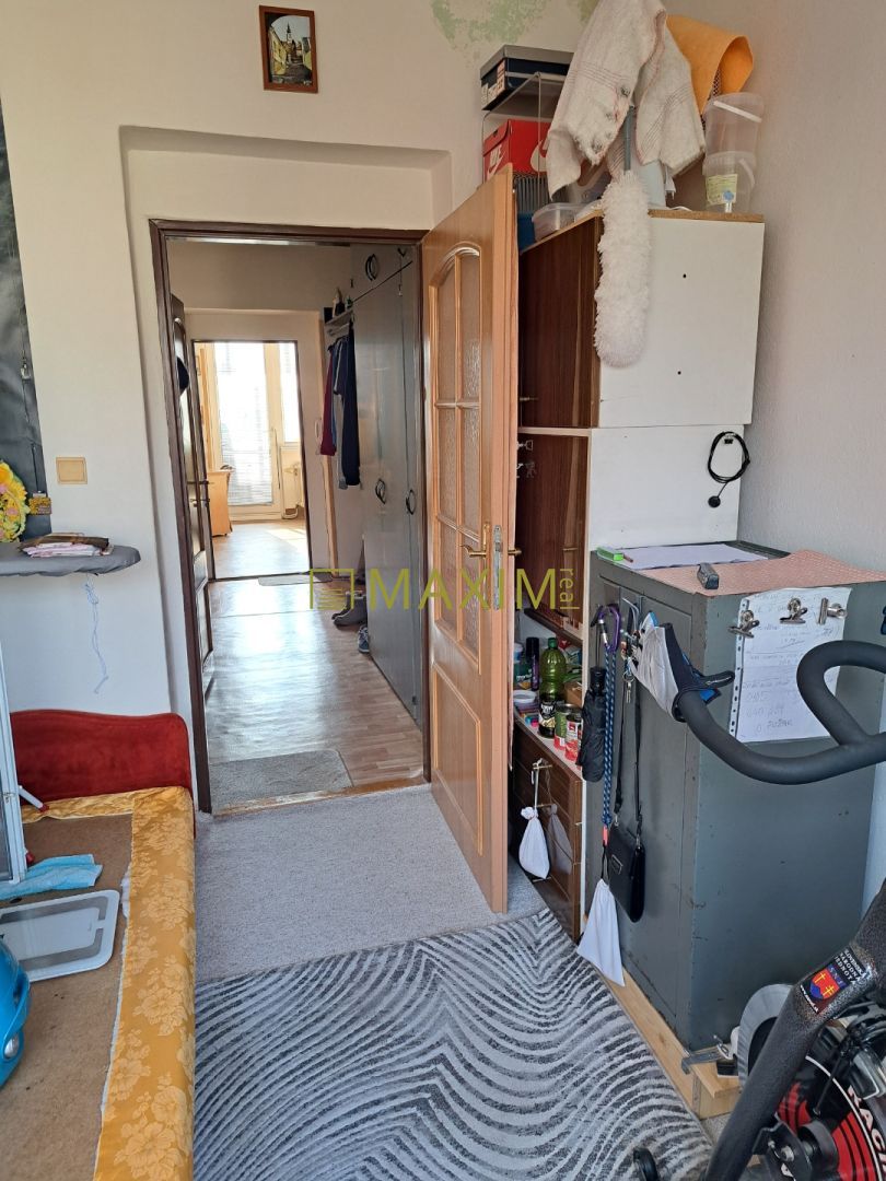 Tehlový 3 izbový byt na Chrenovej 4, 2x loggia, garáž
