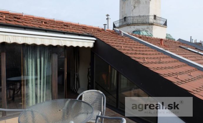 6 - izb byt s terasou v absolútnom centre / Spacious 5 bedroom apartment in the very center of Bratislava