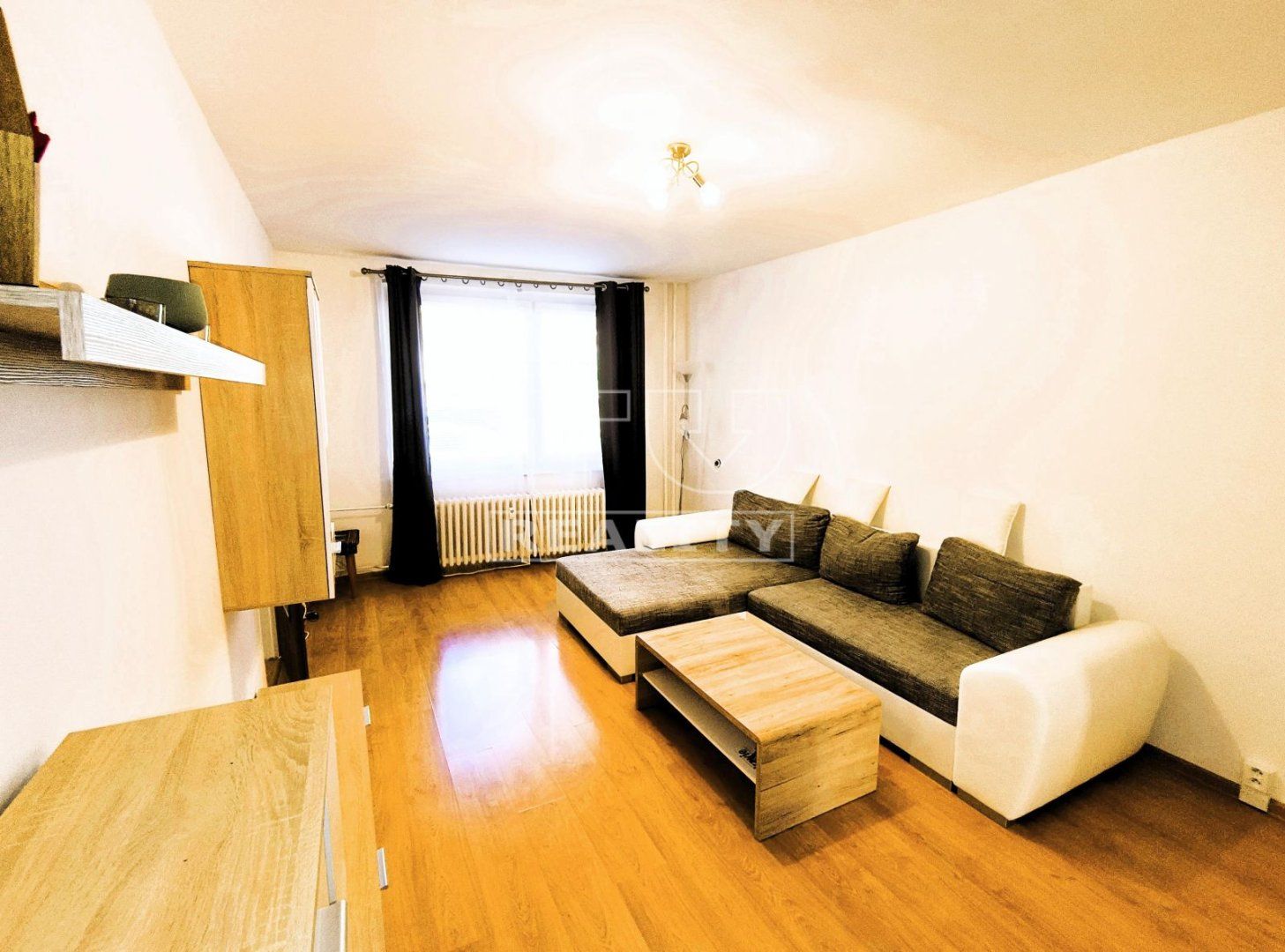 Byt 2 izbový s lodžiou, centrum mesta Prešov, 65 m2