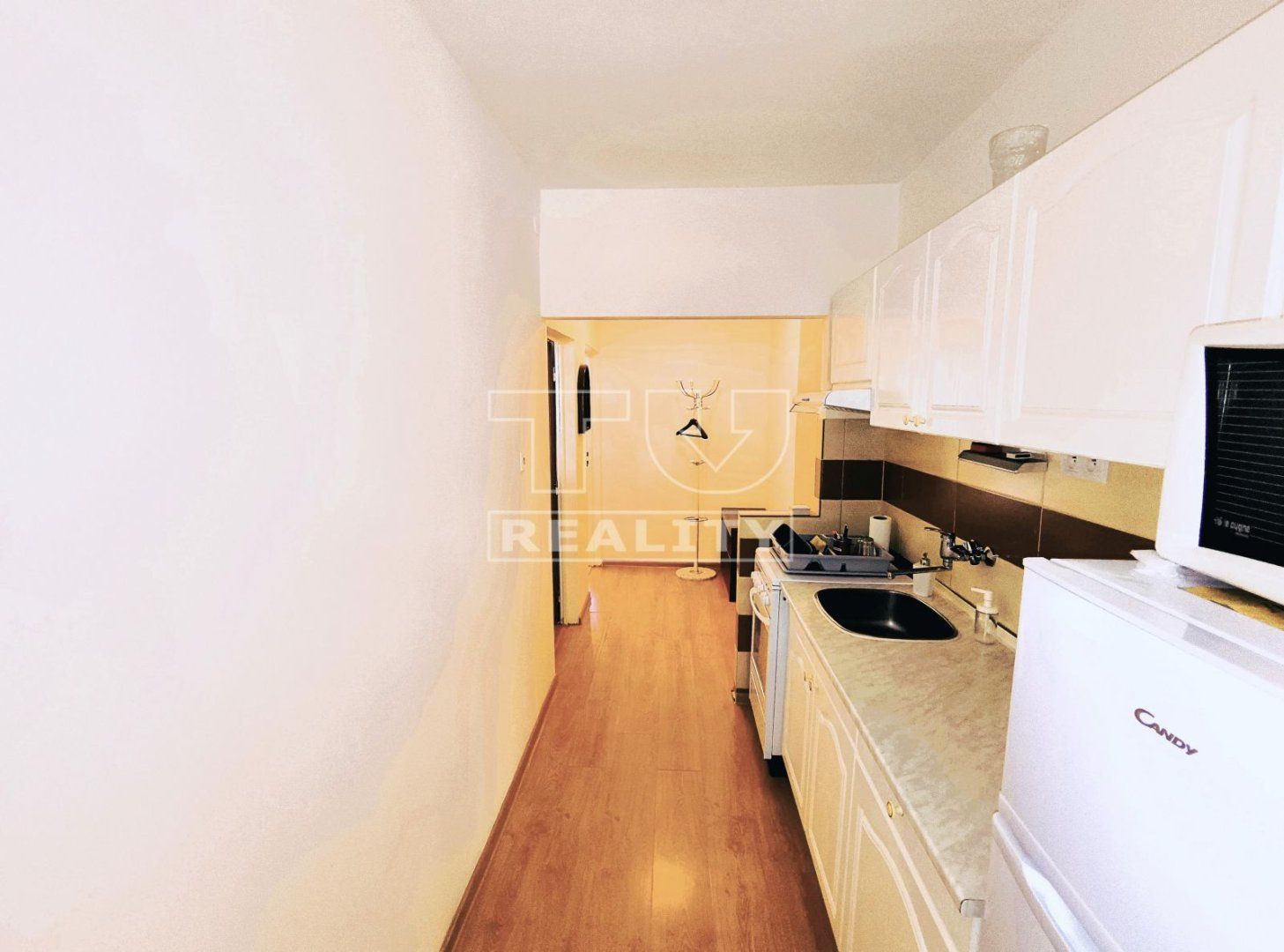 Byt 2 izbový s lodžiou, centrum mesta Prešov, 65 m2