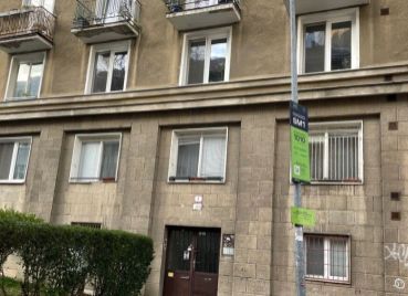 Ponúkame Vám na predaj priestranný 2i byt v lukratívnej lokalite Bratislavy – Staré Mesto
