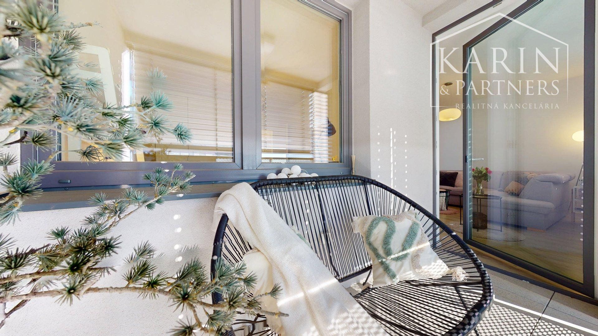Zariadený 2i. byt | loggia | šatník | parking | Malé Krasňany