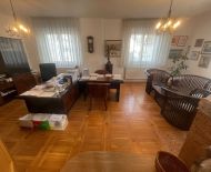 *NA PRENÁJOM* kancelárie v RD, samostatný byt a vínna pivnica v centre PIEŠŤAN