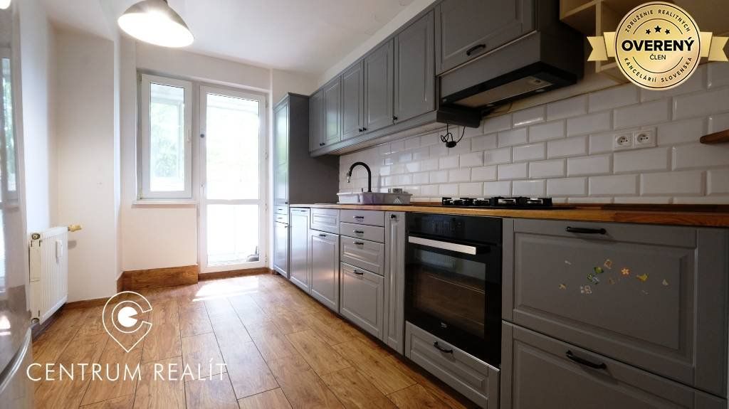 Predaj Iný Iný-Predaj-Bratislava - mestská časť Nové Mesto-225000.00 €