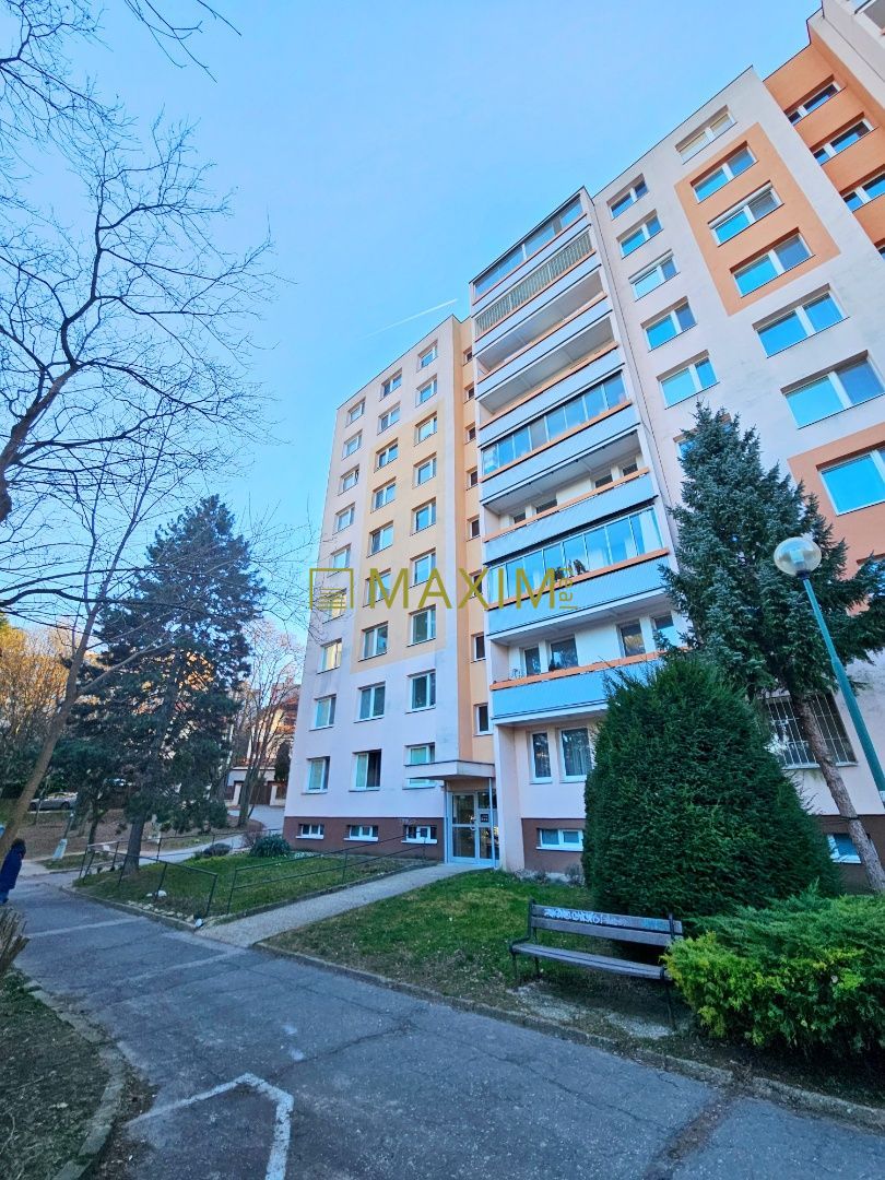 Ponúkame na prenájom 3 izbový byt na Silvánskej ulici v Bratislave – Karlova Ves
