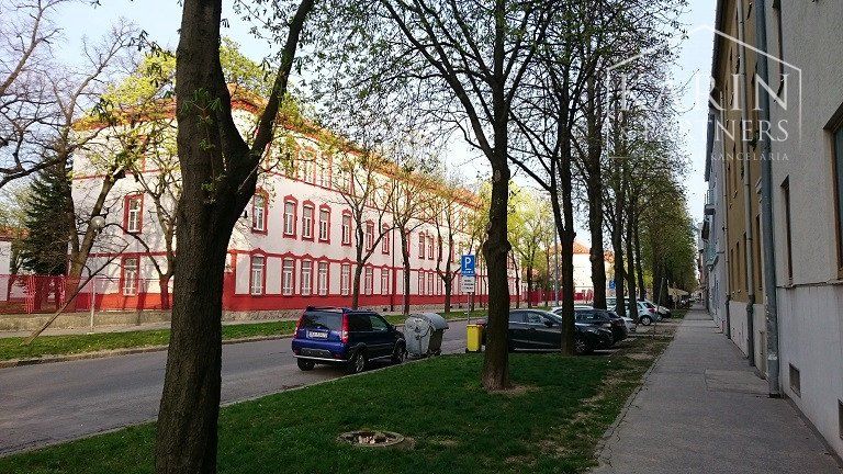 Kúpa Iný Iný-Kúpa-Bratislava - mestská časť Nové Mesto-350000.00 €