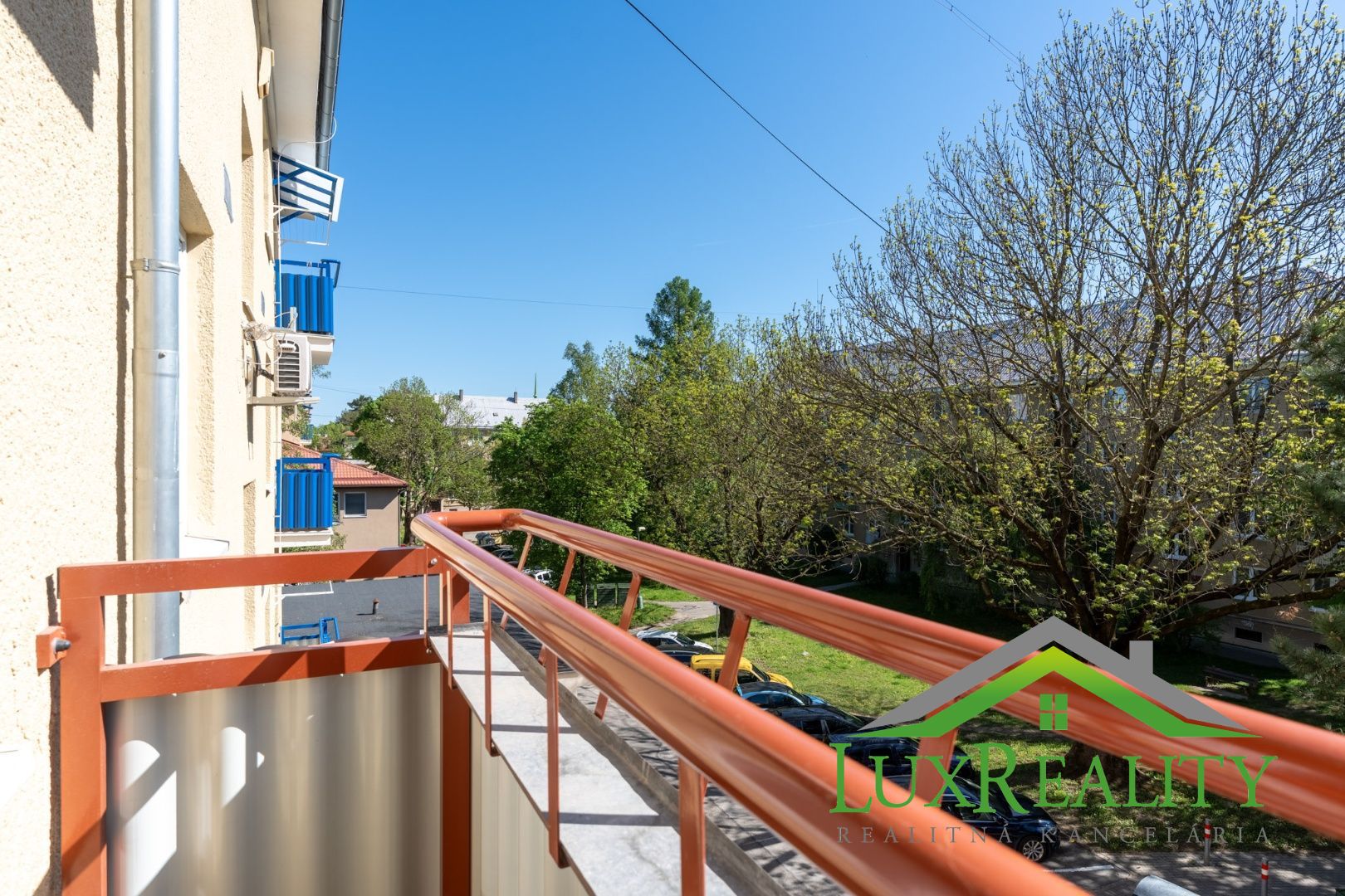 Nová Dubnica – Dizajnový 3-izbový byt s balkónom po kompletnej rekonštrukcii