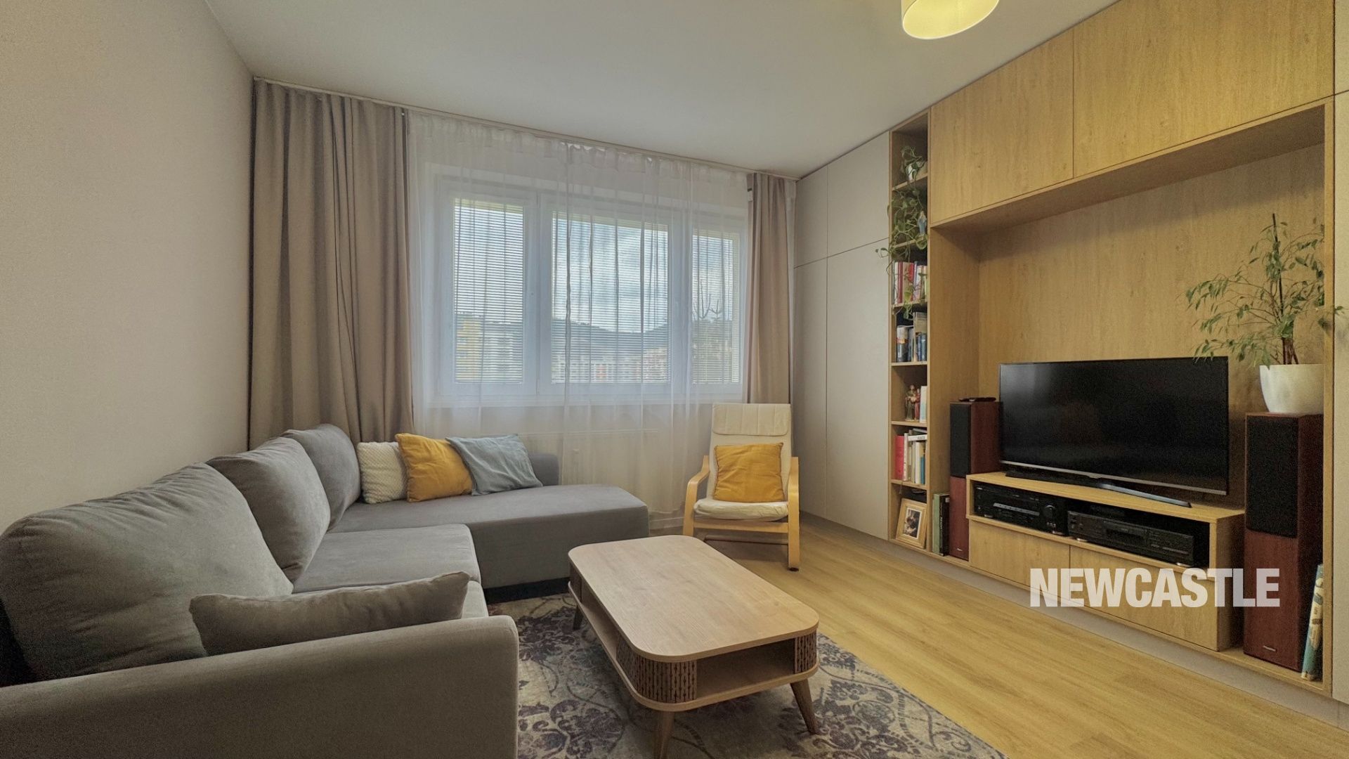 NEWCASTLE⏐PREDAJ - 3-izbový byt po kompletnej rekonštrukci (70m²)