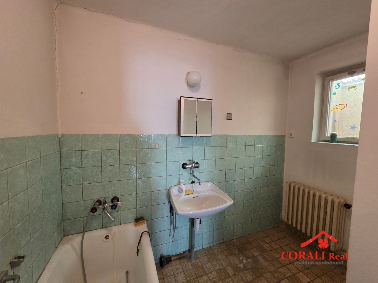 PREDAJ  3i RD, pozemok 702 m2, Ivanka pri Dunaji