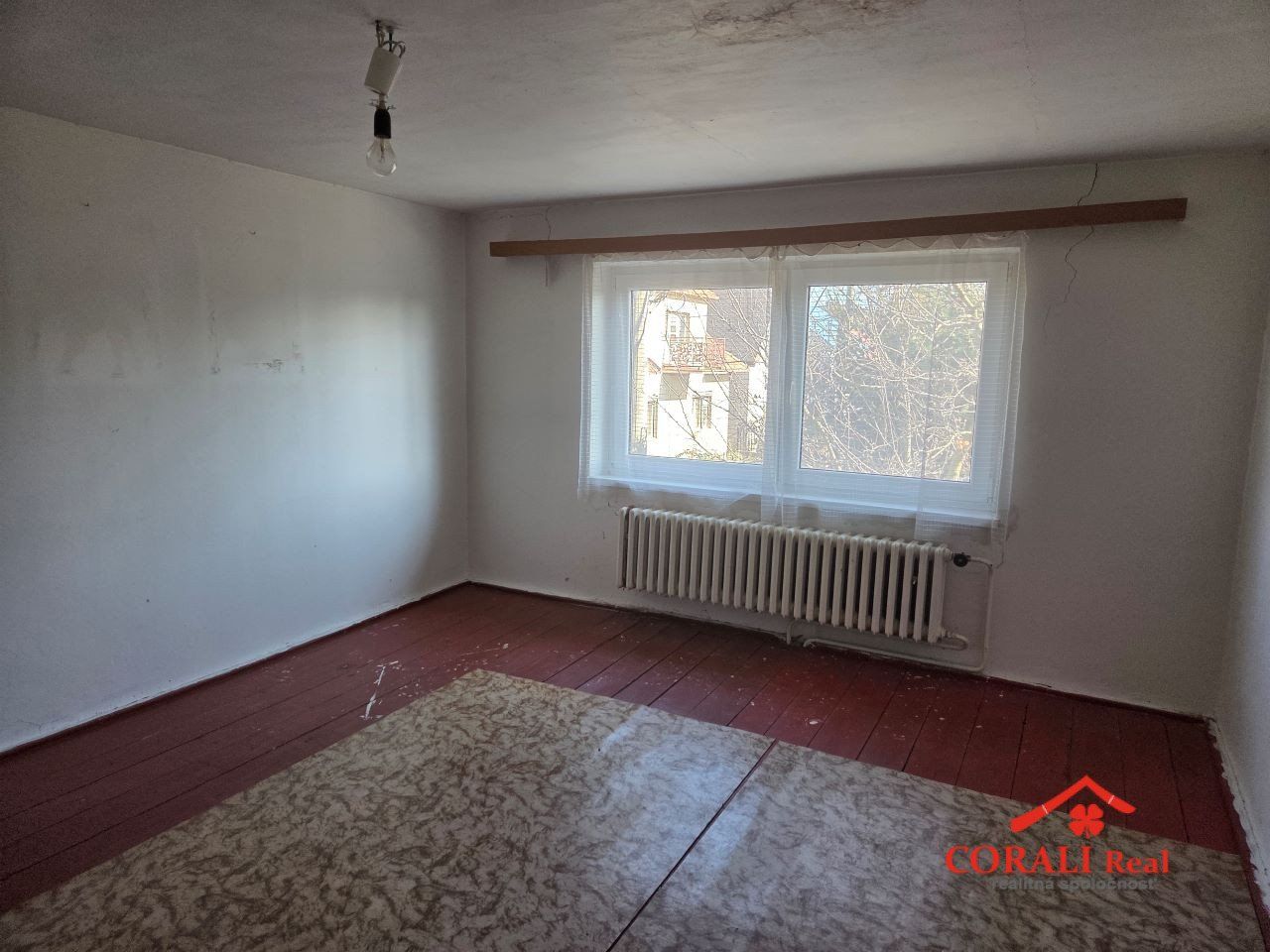 PREDAJ  3i RD, pozemok 702 m2, Ivanka pri Dunaji