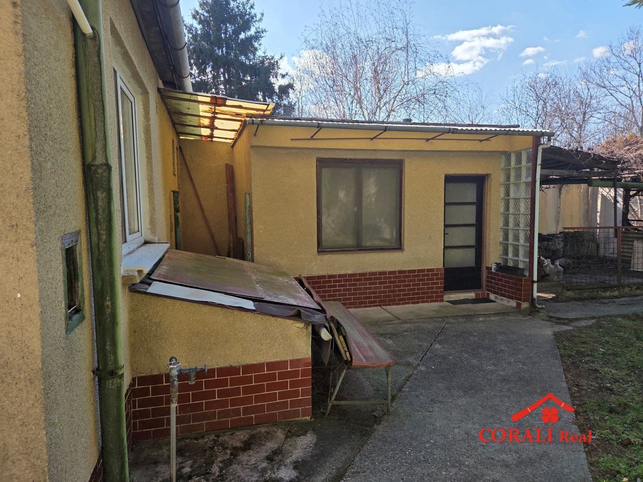 PREDAJ 3i RD, pozemok 702 m2, Ivanka pri Dunaji