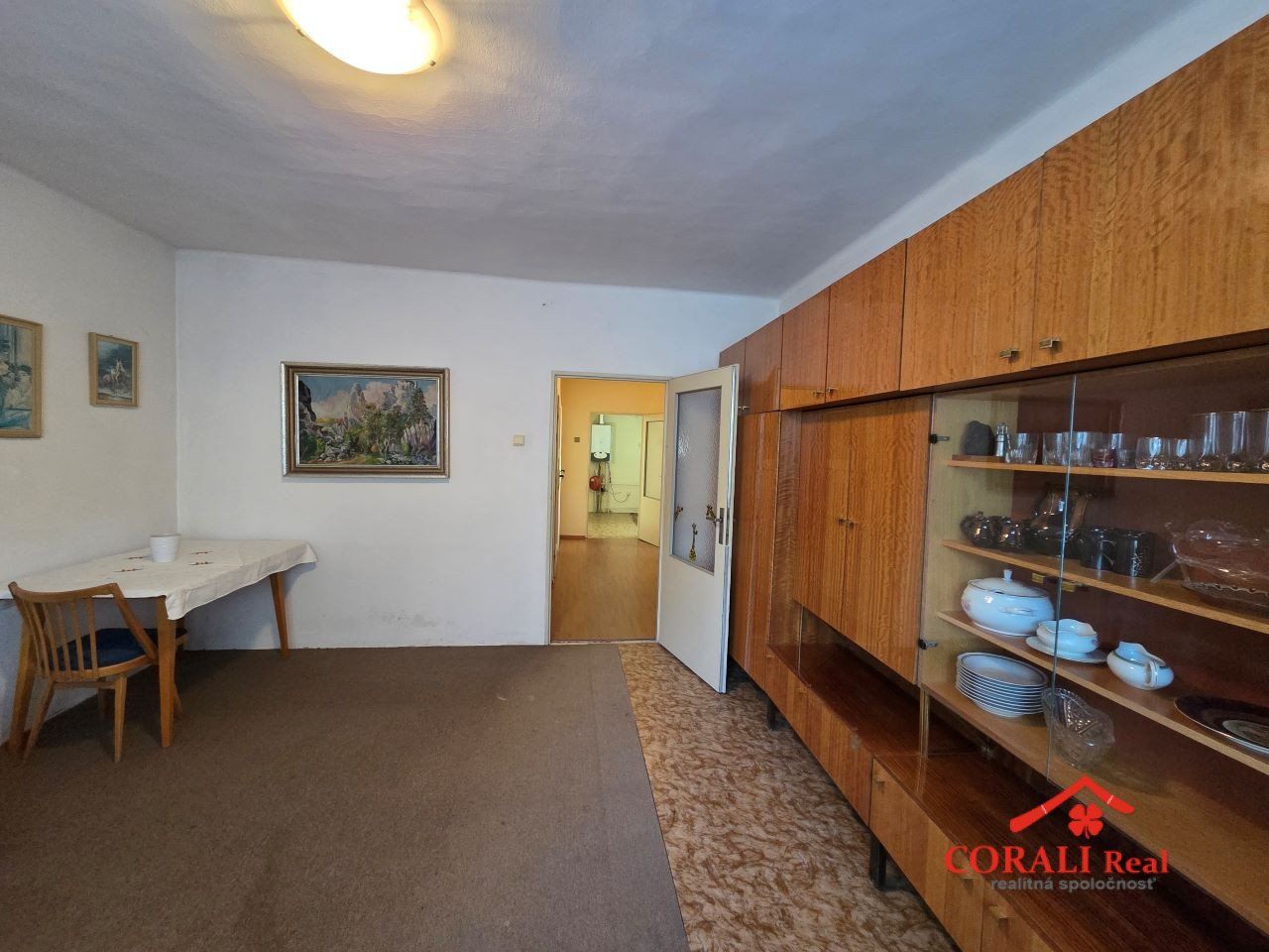 PREDAJ  3i RD, pozemok 702 m2, Ivanka pri Dunaji