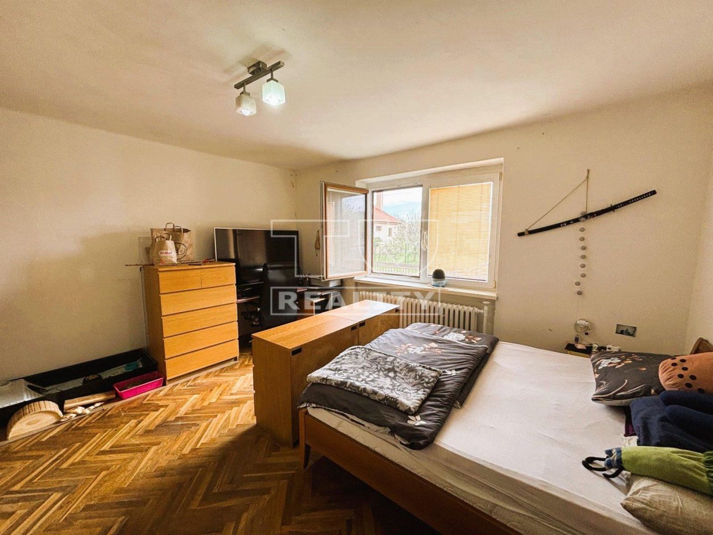 Priestranný dom 127 m², na pozemku 503 m² v Hubiciach. Blízko do Bratislavy aj Dunajskej Stredy