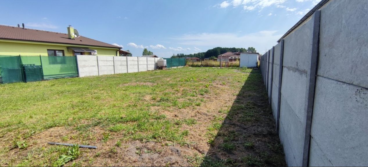Predaj Pozemok pre RD Pozemok pre RD-Predaj-Malé Leváre-79990.00 €