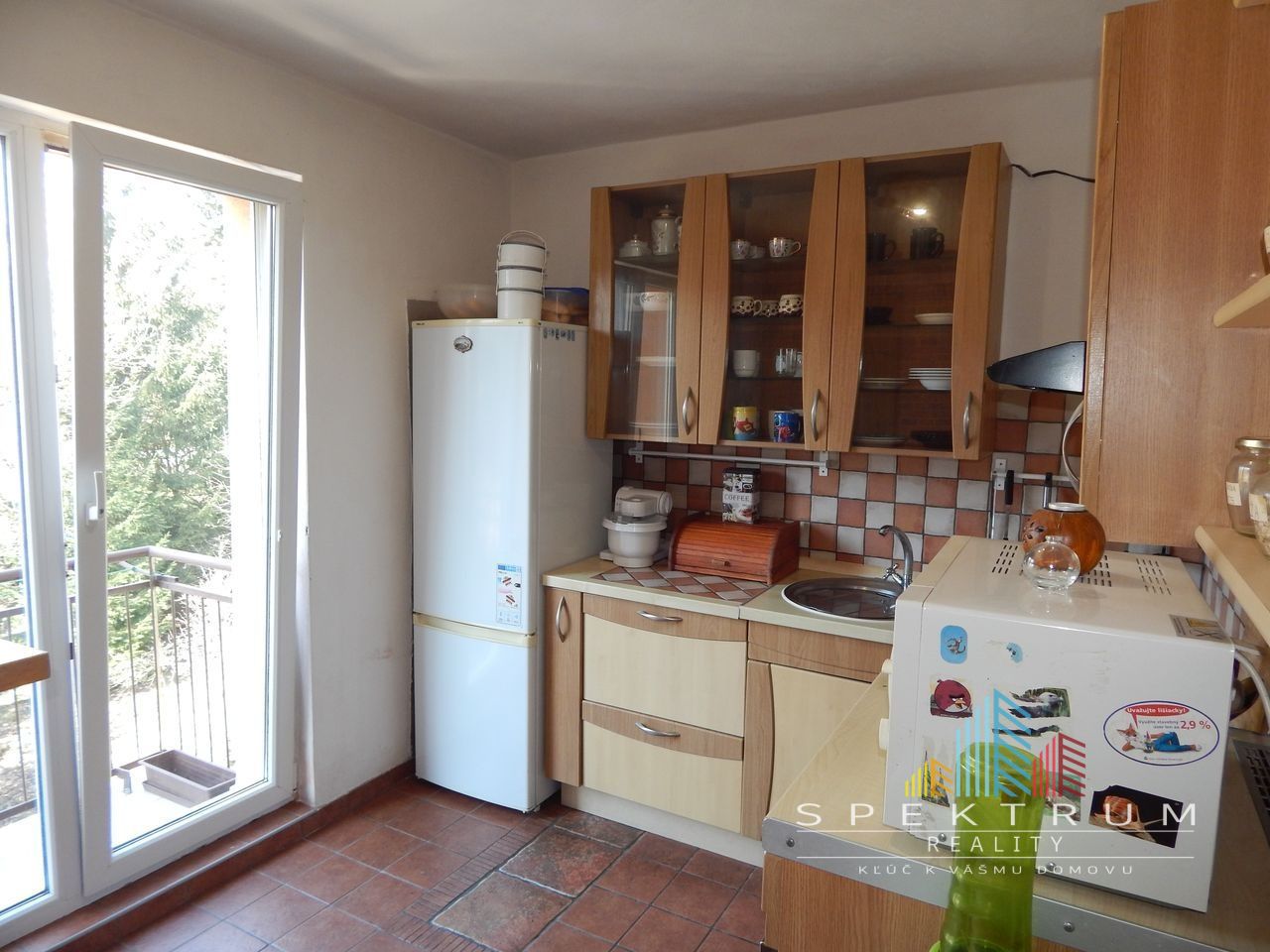 EXKLUZÍVNE-SPEKTRUM REALITY- Na Predaj 2-izbový byt, 58 m2 s balkónom, Handlová, ul. Prievidzská