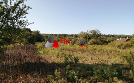 Exkluzívny predaj pozemku v Podhájskej iba 400 m od kúpaliska.