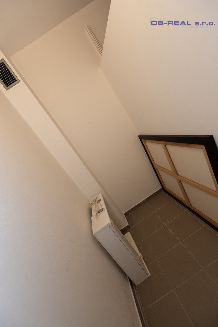 Prenájom č. zariadeného 2izb bytu 58m2 3/6p. Galanta West