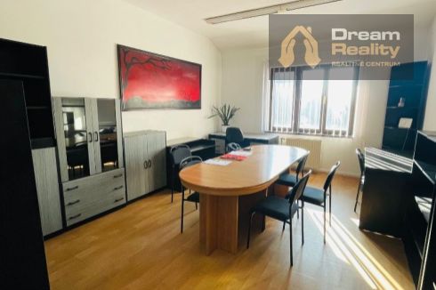 Dream Reality Vám ponúka na prenájom lukratívne kancelárske a administratívne priestory - v centre mesta Žilina