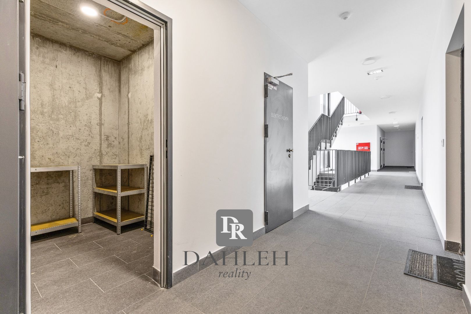 DAHLEH-Na predaj zariadený, príjemný 2 izbový apartmán s lodžiou v novostavbe