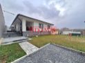 ADOMIS - predáme pekný obývaný bungalov 4izbový, tepelné čerpadlo, dlažby, terasy, Prešov - Šalgovík