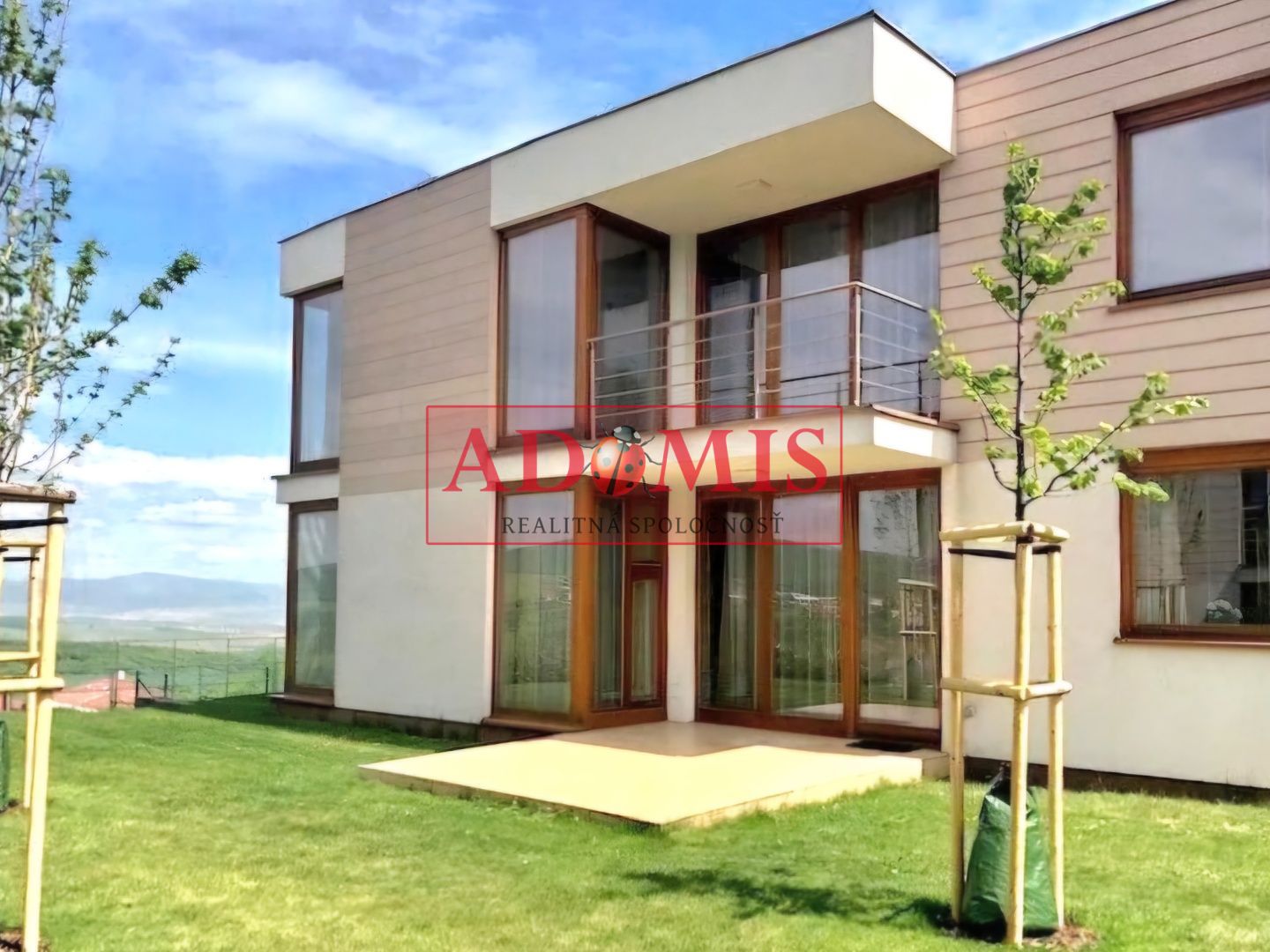 Predaj Rodinný dom Rodinný dom-Predaj-Košice - mestská časť Kavečany-590000.00 €