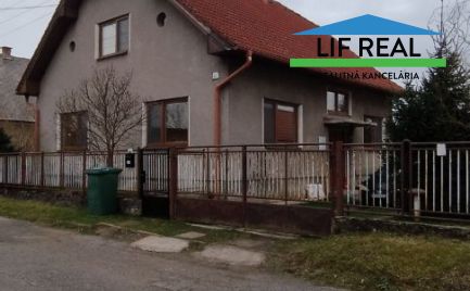 EXKLUZÍVNE - Starší rodinný dom v obci Kláštor pod Znievom