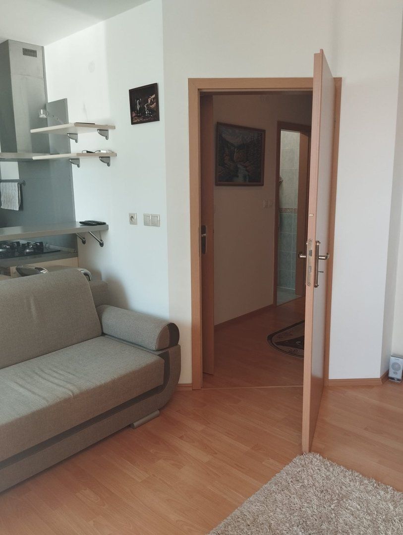 Na predaj 1 izbový byt s balkónom, obec Vlčkovce.