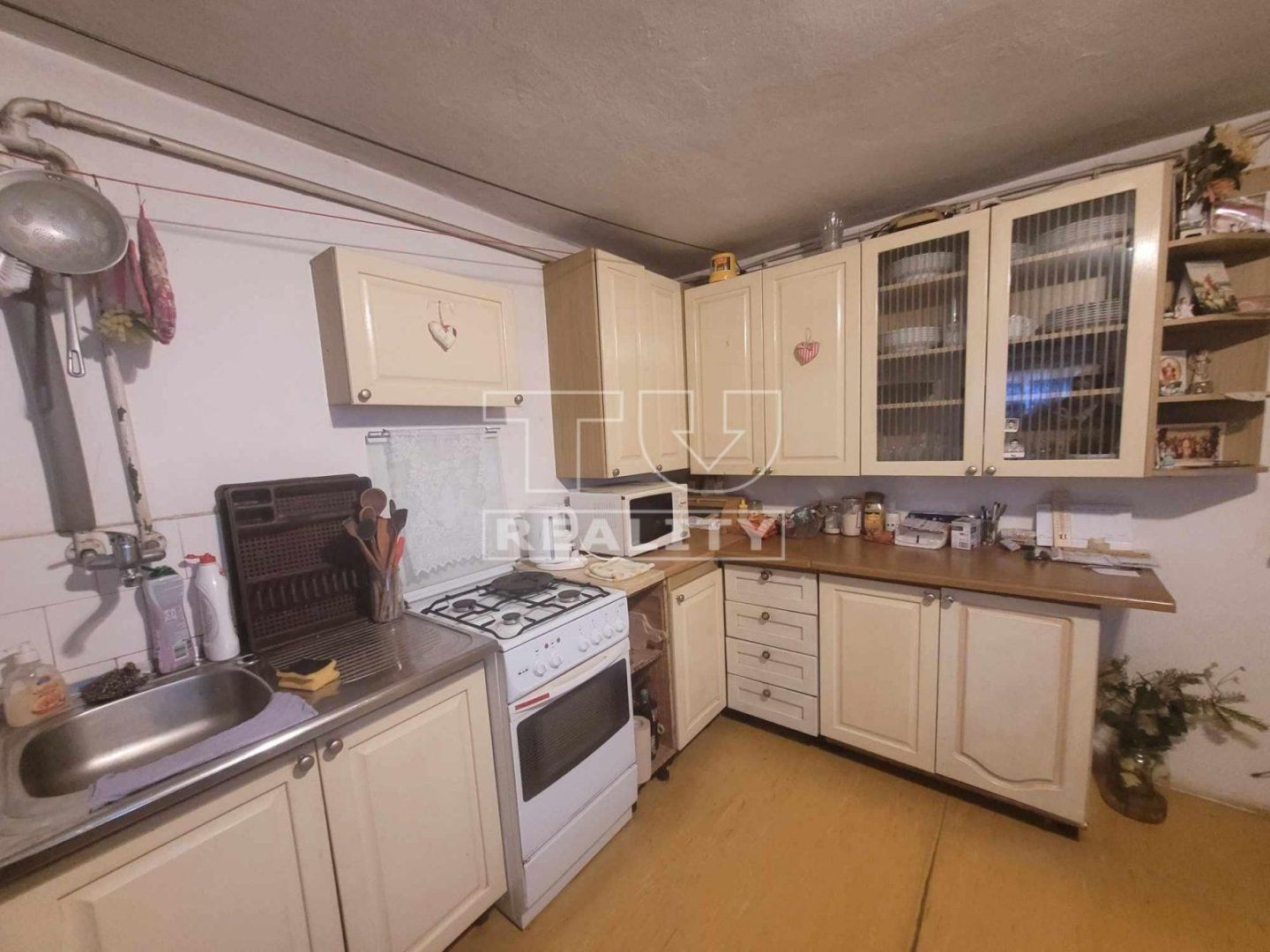 Predaj Rodinný dom Rodinný dom-Predaj-Podhradie-116000.00 €