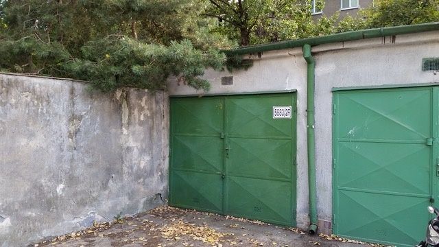Predaj Garáž Garáž-Predaj-Bratislava - mestská časť Ružinov-49000.00 €