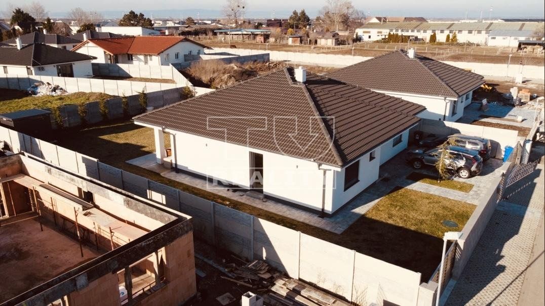 Predaj moderného 4 izb. bungalovu v Miloslavove,117m2