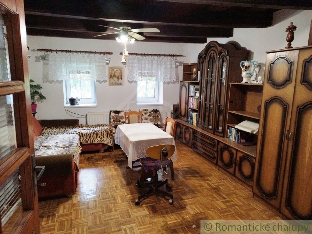 Únik do oázy pokoja v srdci Novohradu! Chalupa s dušou a neobmedzenými možnosťami v Čelovciach čaká na vás!