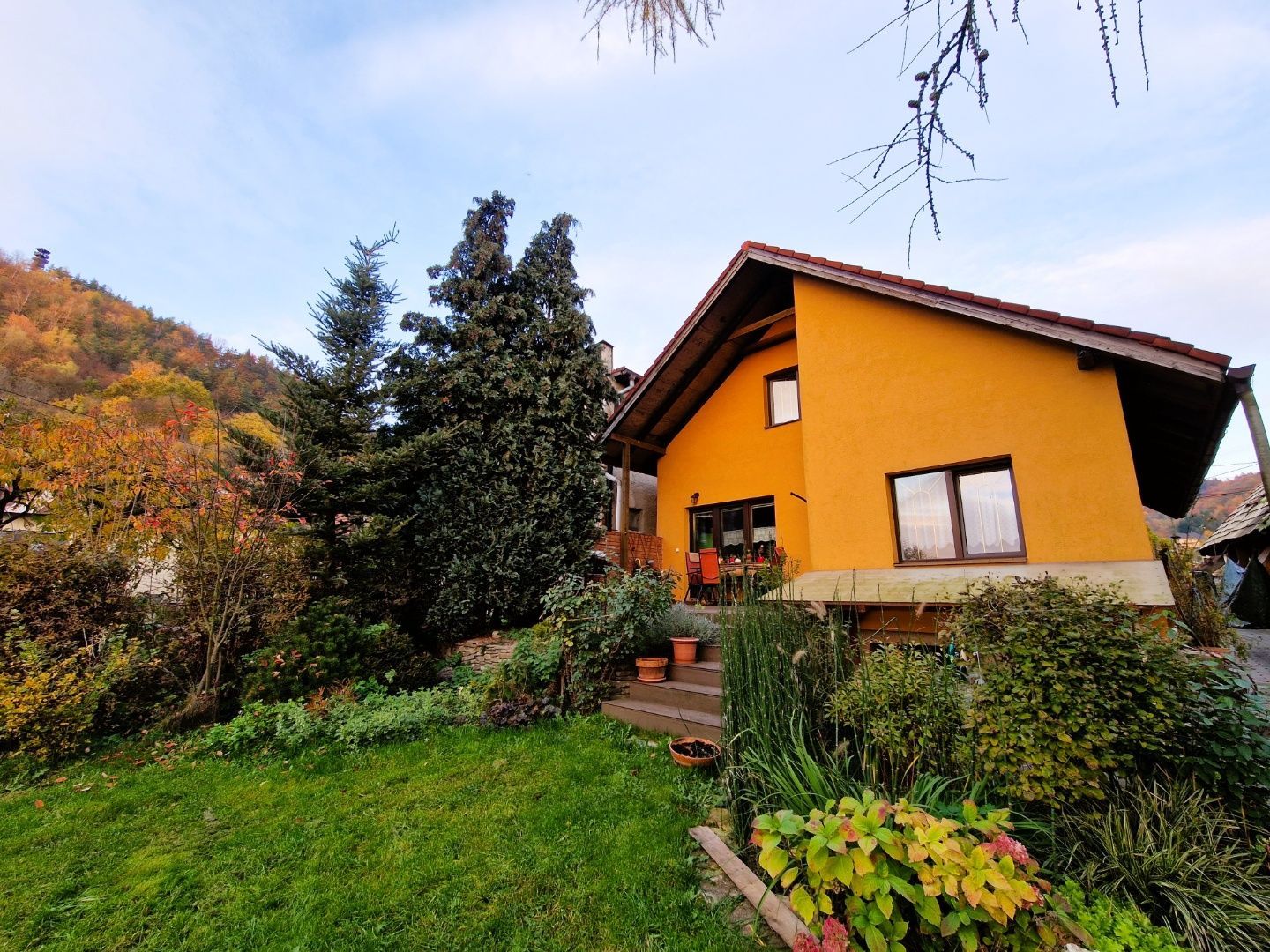 Predaj Rodinný dom Rodinný dom-Predaj-Divinka-230000.00 €