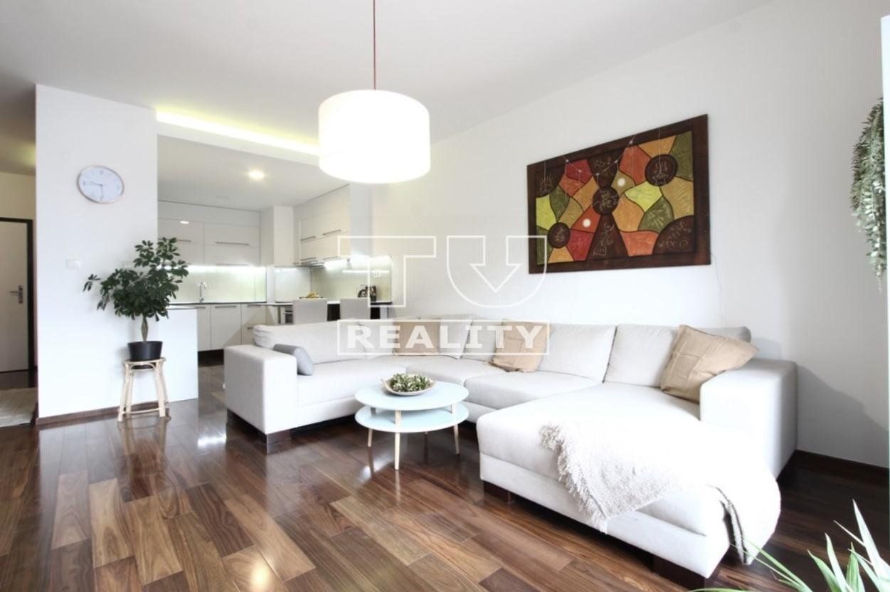 Iný-Predaj-Bratislava - mestská časť Petržalka-244999.00 €