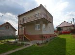 4izb RD, Blesovce, 40á pozemok, slepá ulica, možnosť rozdeliť aj na stavebné parcely, ihneď k dispozícii, garaž