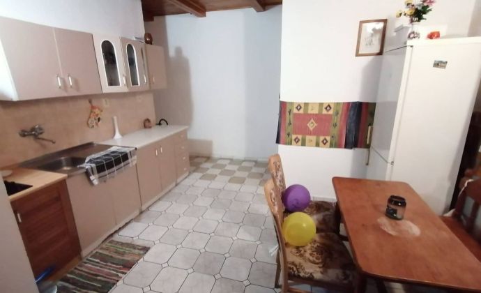 PRENÁJOM- nadrozmerný 2-izb. byt/dom - Valentová pri Martine