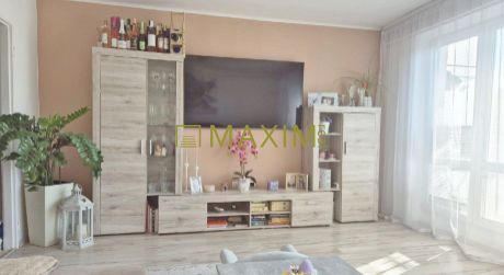 Na predaj 3-izbový byt s balkónom v Sládkovičove
