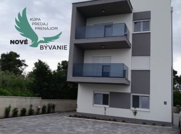 Na preda apartmán v novostavbe s výhľadom na more - Vir - Chorvátsko