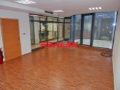 Kancelária s vyhradeným parkovaním v centre mesta na prenájom
