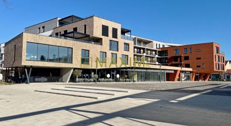 Malacky centrum- nový, slnečný 2i byt + garáž