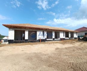 Prenájom moderného 3.izb. rodinného domu bez kompromisov v pokojnej obci Šalgočka.