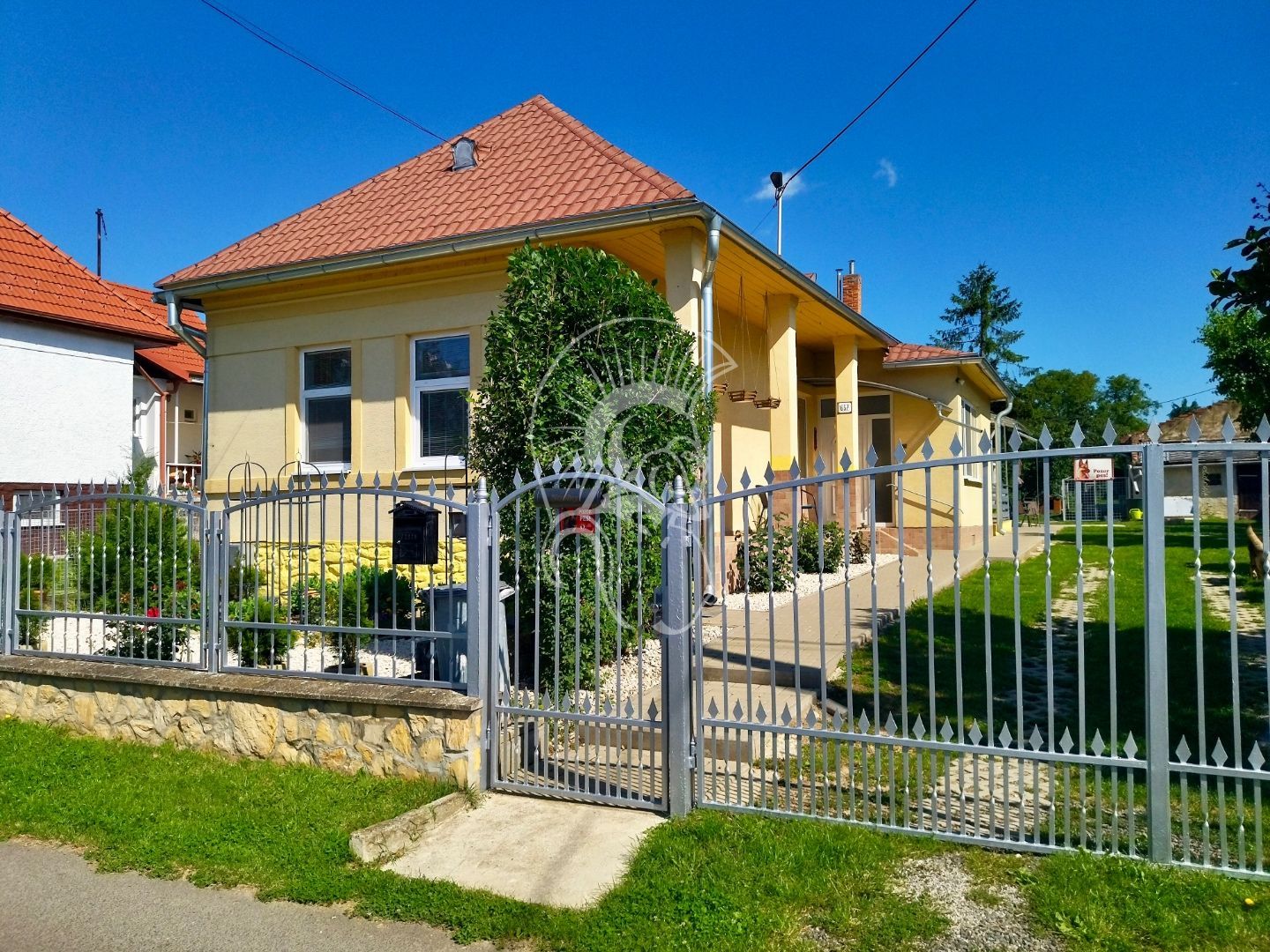 Na predaj rodinný dom s veľkou záhradou v Sečovciach, ul. Jarná