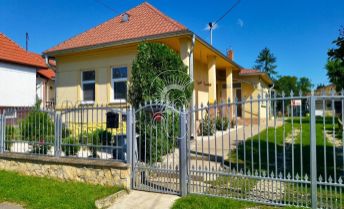 Na predaj rodinný dom s veľkou záhradou v Sečovciach, ul. Jarná