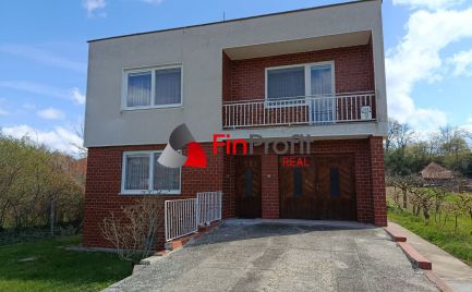 Predaj veľkého RD s 30 árovým pozemkom.