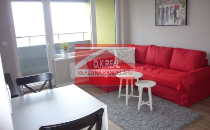Ponúkame na prenájom kompletne zariadený 2-izbový byt s parkovacím miestom na Ružinovskej ulici v novostavbe Cityhouse Ružinov.
