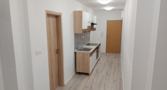 TOP Realitka - Exkluzívne - Novostavba - 3-i byt 67m2, balkón, pivnica, parking, Top Lokalita – centrum DT