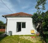 Na predaj 4-izbový rodinný dom s pozemkom 567 m² – Veľké Uherce